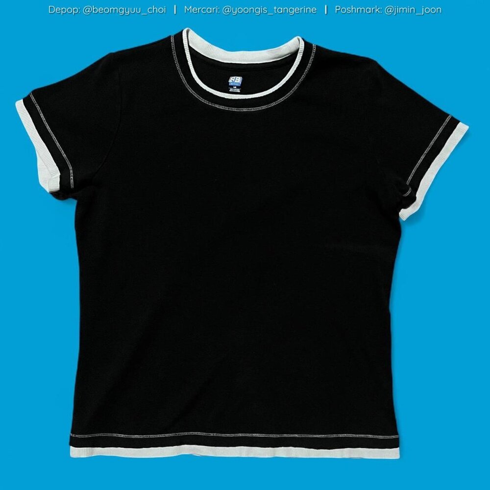 Black and white t-shirt